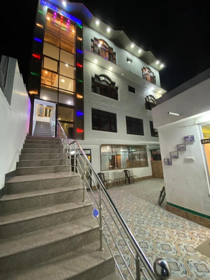 Srīnagar Hotel Royal Hameed מראה חיצוני תמונה