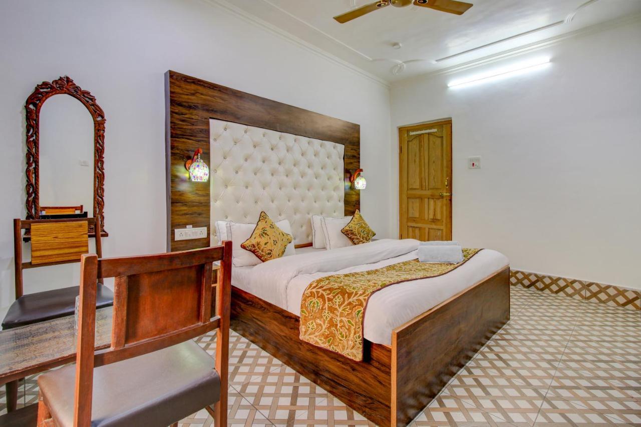 Srīnagar Hotel Royal Hameed מראה חיצוני תמונה