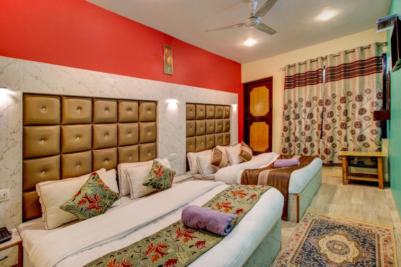 Srīnagar Hotel Royal Hameed מראה חיצוני תמונה